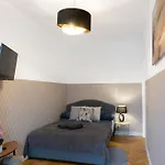 Clicktheflat Krucza Center Varsavia