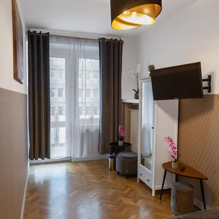 Clicktheflat Krucza Center Ostello